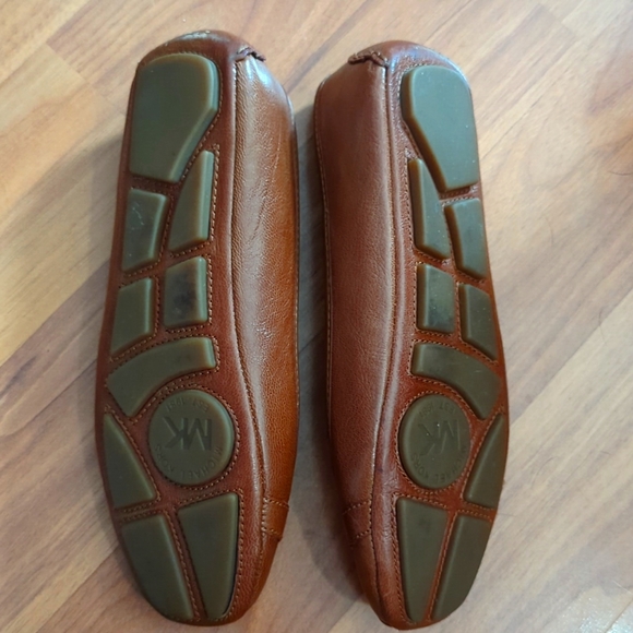 Shoes - Picture 5 of 5